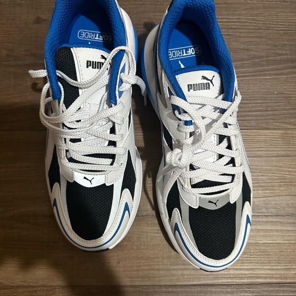 Puma Men's Athletic Shoes Black White Blue New - Picture 5 of 6